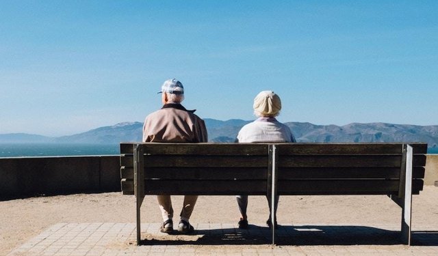 Türkiye yaşlanıyor: 65 yaş üstü nüfus 9,6 milyona çıktı