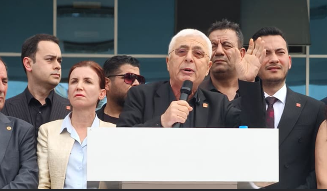 Serik Belediyesi önünde sert mesaj: “Bu bir karakter meselesi”