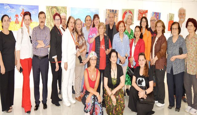 Yörük kilim motifleri tuvallerde yeniden hayat buldu