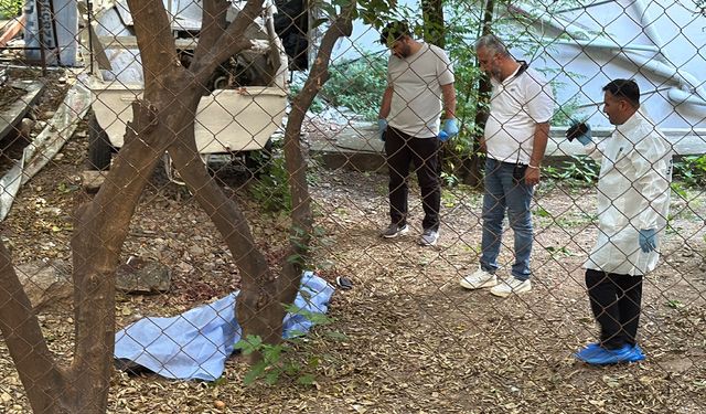 Apartman bahçesinde ölü bulundu