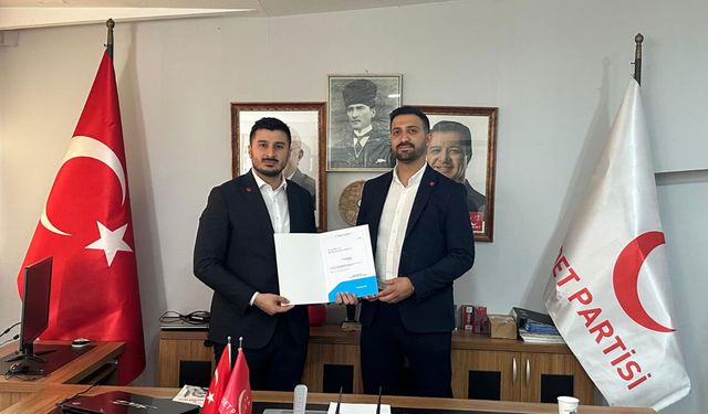 Saadet Gençlik’te bayrak değişimi