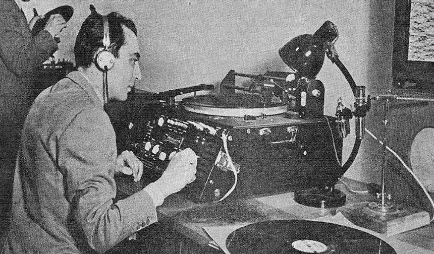 Türkiye'de Radyo Yayıncılığı 98 Yaşında