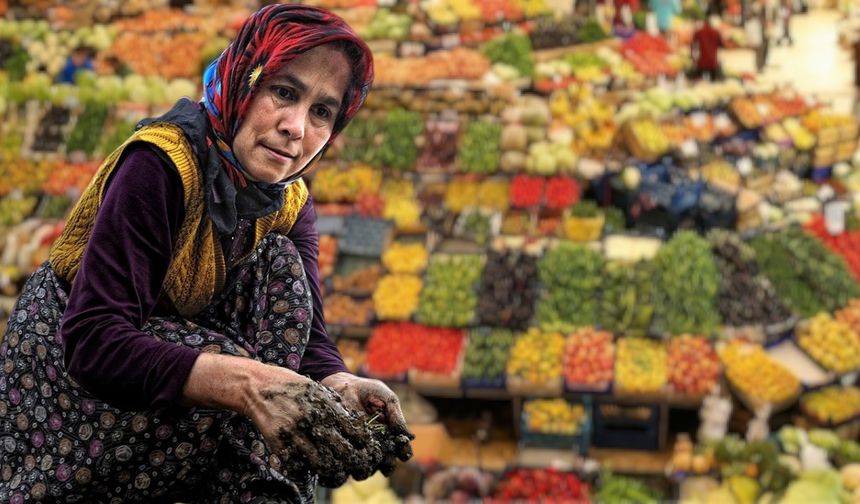 Zincir marketler pazarı ele geçirdi, çiftçi raf etiketlerinin altında kaldı