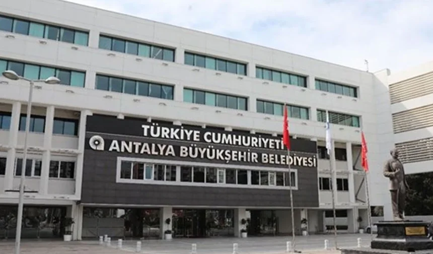 Antalya Büyükşehir'e yeni dalga operasyon