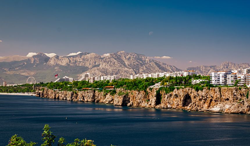 Antalya'da kent hakkı ihlaline zemin sağlayan 4 eğilim