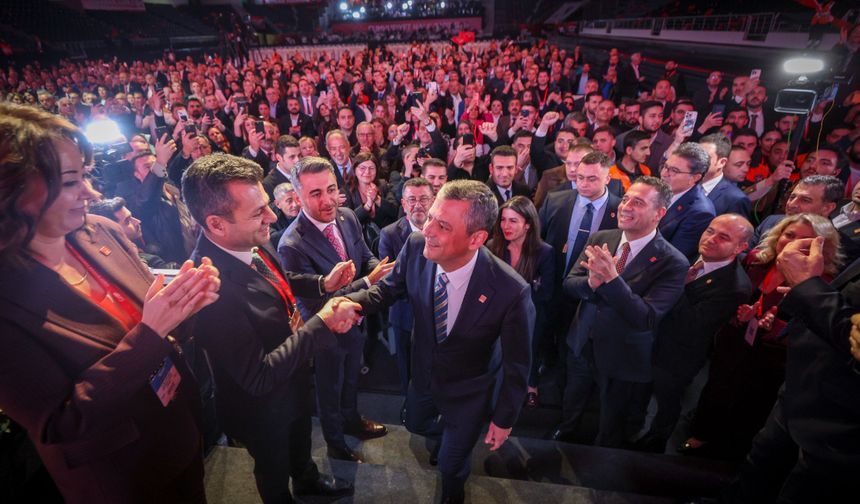 CHP’nin yeni kurmay kadrosu belli oldu: Ekonomi ve hukuk öne çıktı