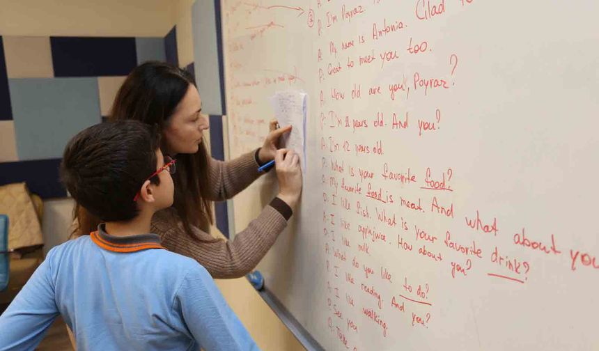 Kepez'de her yaşa ücretsiz yabancı dil eğitimi