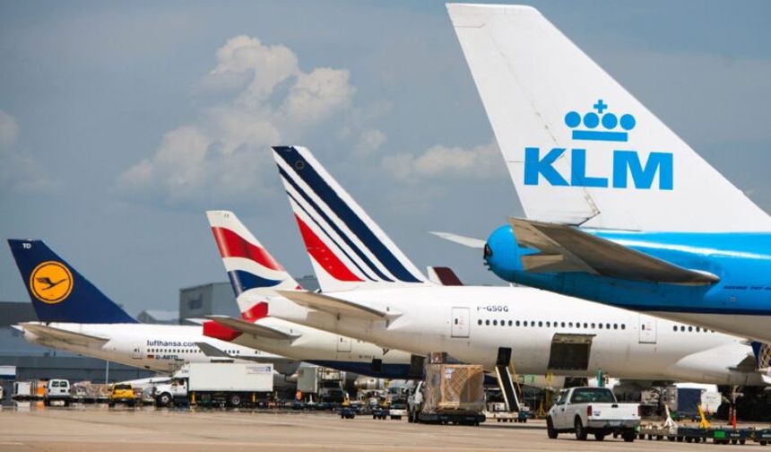 Orta Doğu'ya yönelik seferler bir bir iptal ediliyor