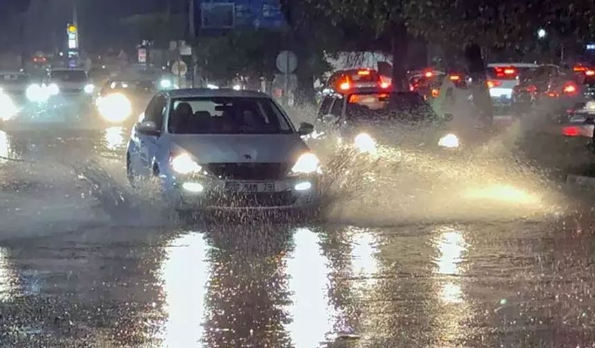AFAD'tan kuvvetli sağanak uyarısı