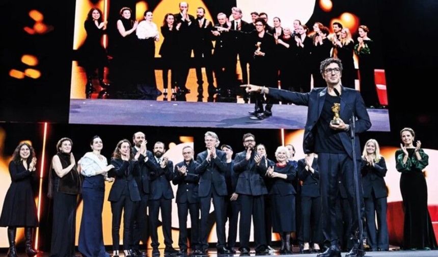 “Sarı Zarflar” Filmi Altın Ayı Kazandı