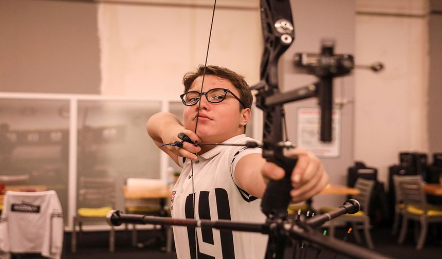 Antalyalı okçu Fransa’da dünya İkincisi