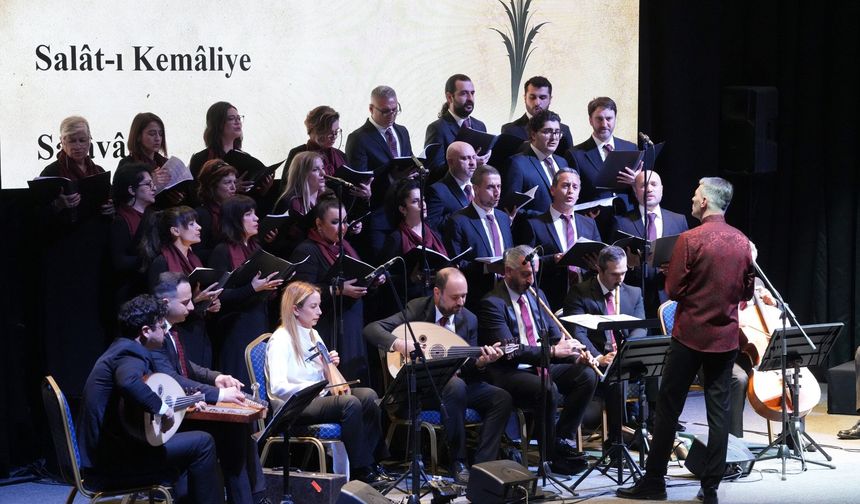 Tasavvuf Müziği Konseri Sanatseverlerle Buluştu
