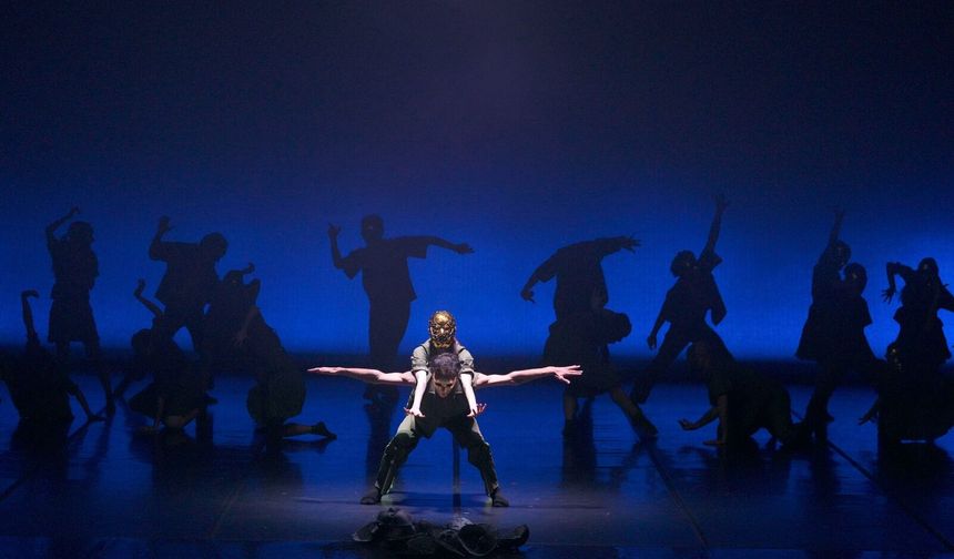 ‘Tria’ son kez sahneye çıkıyor