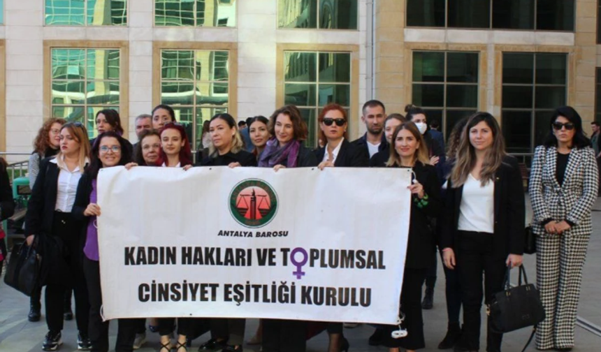 "En çok kendi evlerinde öldürülüyorlar"