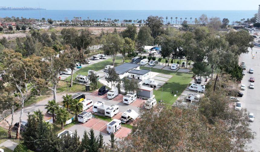 Konyaaltı Karavan Park bayramda doldu taştı: Karavan turizmine yoğun ilgi