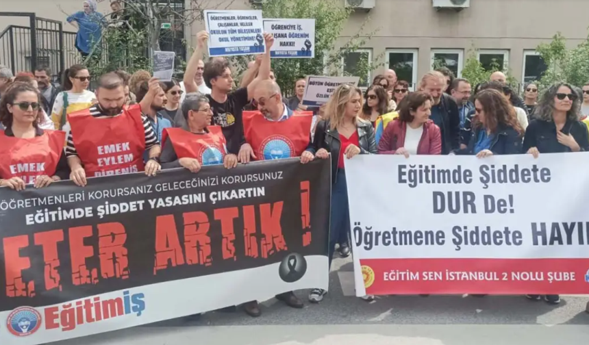 Eğitimciler: Okullar kan gölüne döndü, iş bırakıyoruz!