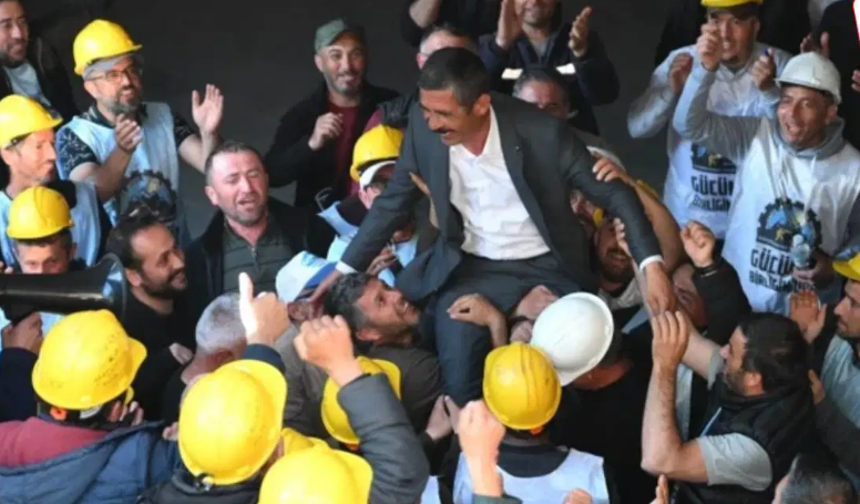 Direnen madenciler haklarını alıyor