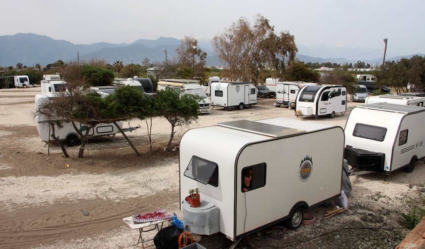 Kumluca'da Karavancılar bu sahilden tahliye ediliyor