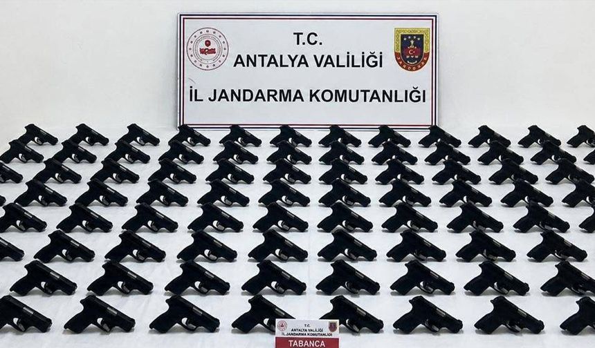Serik'te ruhsatsız silah operasyonu: 2 kişi tutuklandı