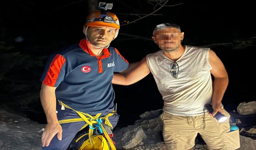Manzara seyretmeye çıktı, dağda mahsur kaldı
