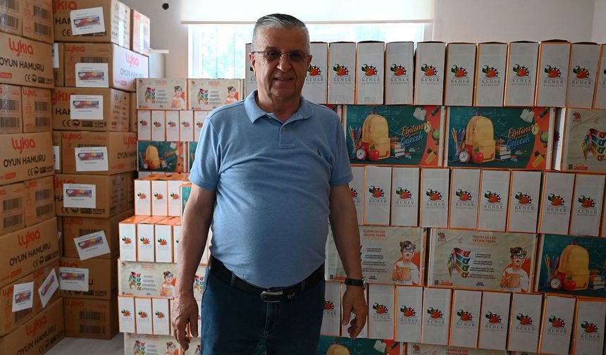 Kemer’de öğrencilere kırtasiye hazırlığı
