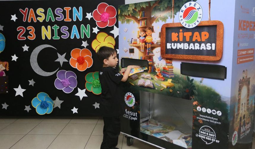Kepez Belediyesi'nden okullara 'Kitap Kumbarası'