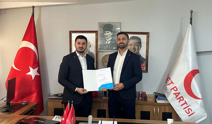 Saadet Gençlik’te bayrak değişimi